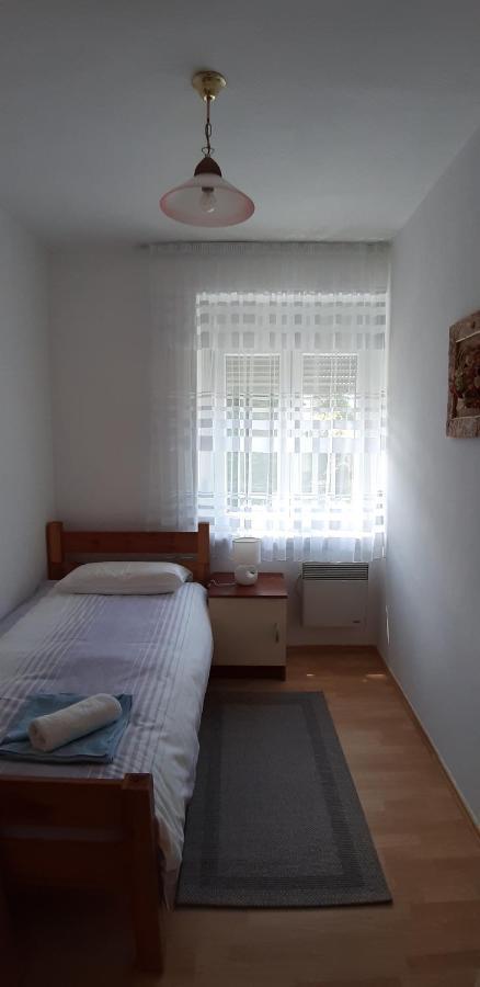 Apartment Ivana Gospic Bagian luar foto